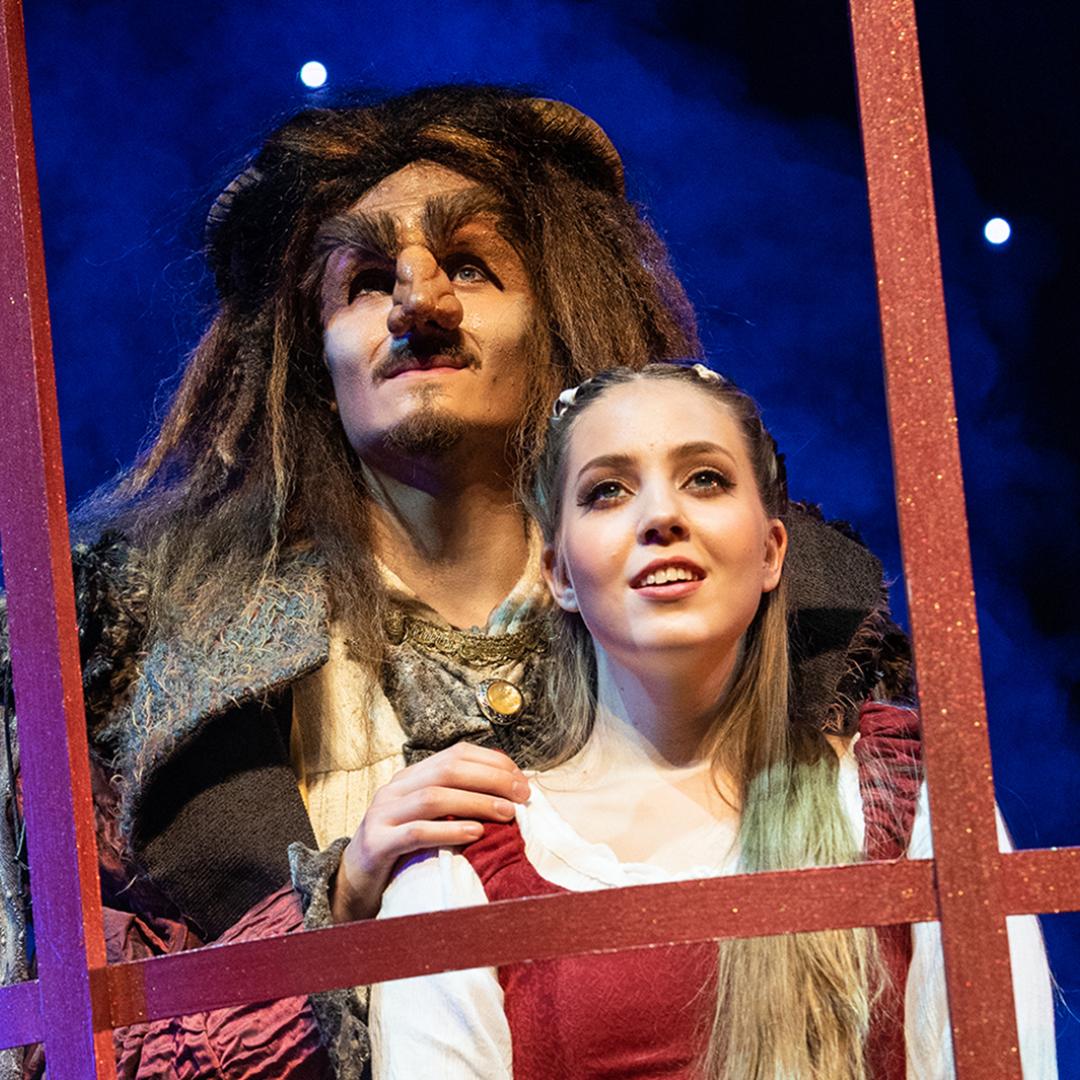 Theater%20Liberi:%20Die%20Schöne%20und%20das%20Biest class=