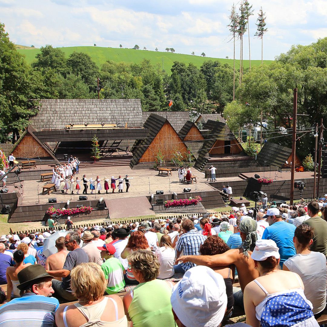 Slávnosti spevu, hudby a tanca Červeník