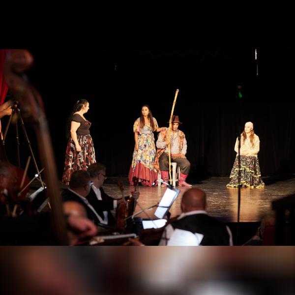 Divadlo Romathan: Úsmevné príbehy Rómov (SK)